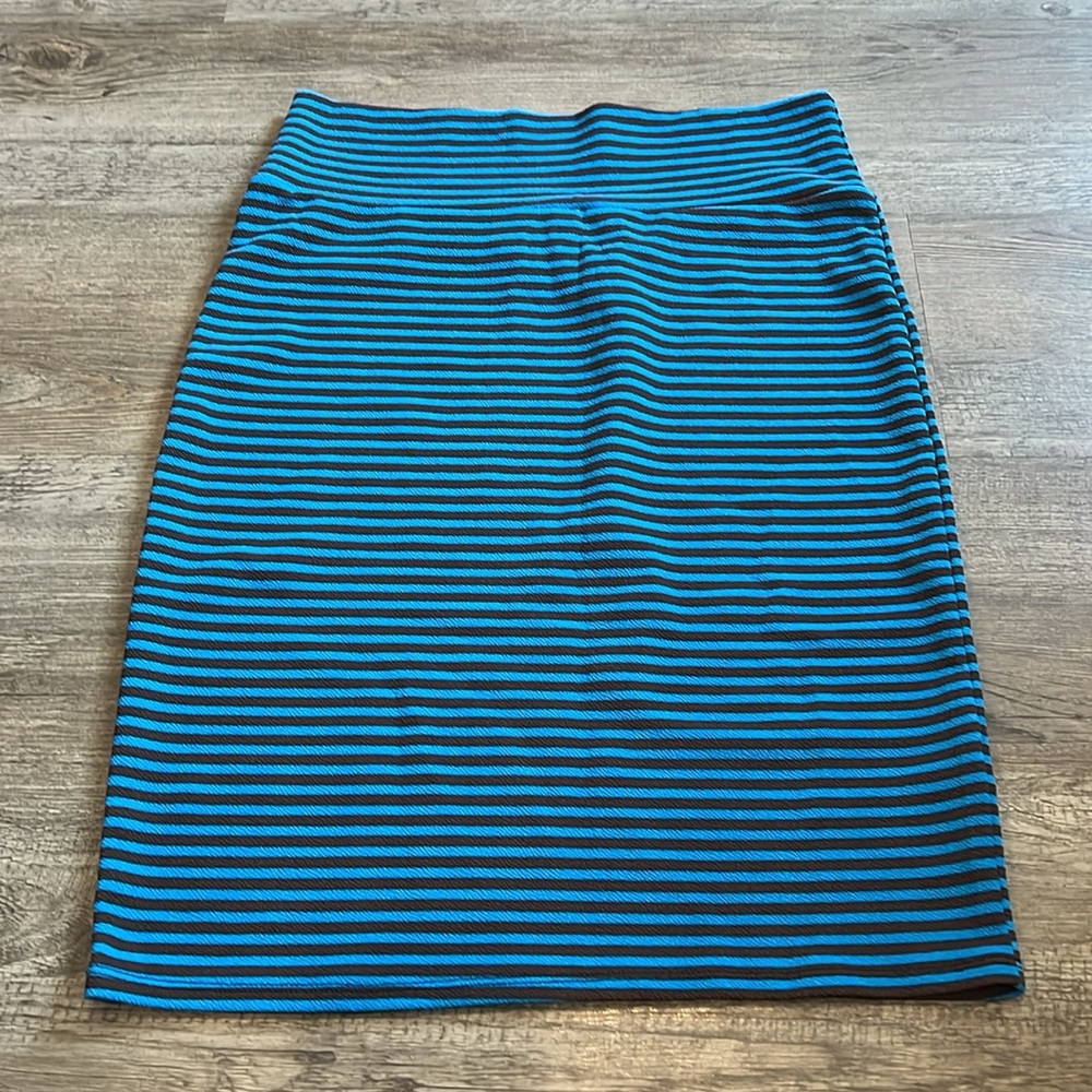 LulaRoe women's striped skirt Size Large
